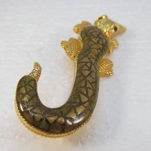 Gold Toned Alligator Brooch with Green Enamel Detailing - Picture 4 of 11